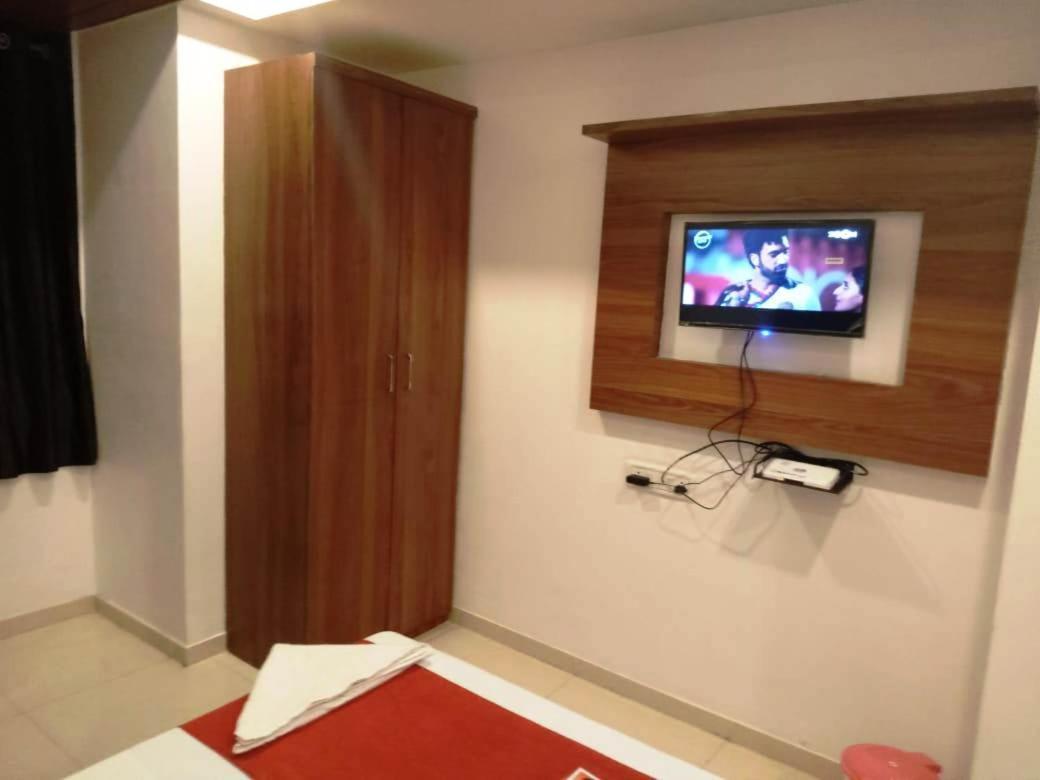 Sai Deep Lodging Navi Mumbai Extérieur photo